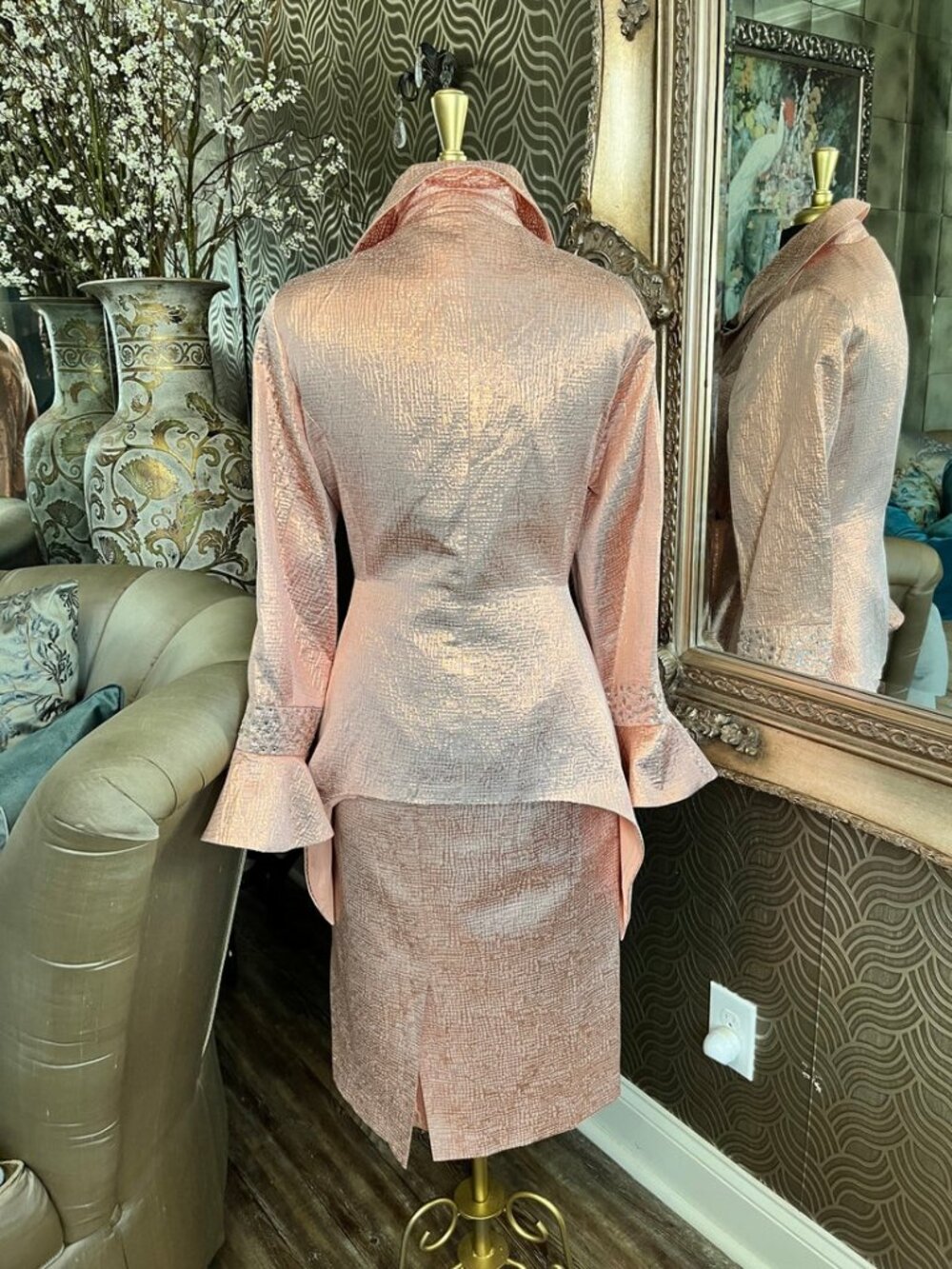 Midnight velvet peach-colored brocade skirt suit - Picture 2 of 8